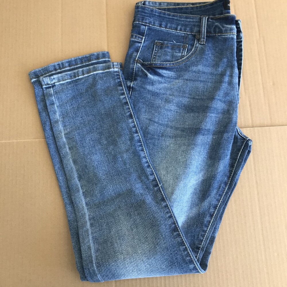 Aeropostale Men's Jeans 34x30 - Picture 3 of 10